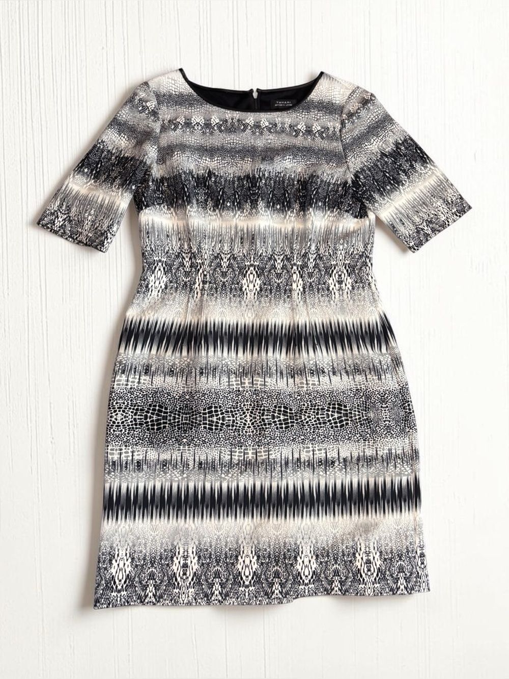 Tahari Arthur S. Levine Black & White Printed Sheath Dress Size 10